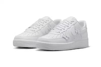 Butterfly-Motif Lifestyle Sneakers Image 3