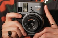 Versatile Effortless Instant Cameras Image 3
