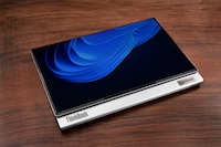 Double-Sized Screen Laptops Image 4