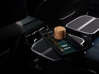 Expansive Car Dining Escapades Image 3
