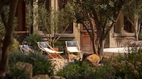 Nostalgic Luxury Pop-Ups Image 1
