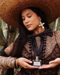 Resinous Earthy Fragrances Image 2
