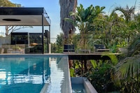 Cali Modernism-Inspired Outdoor Spaces Image 1