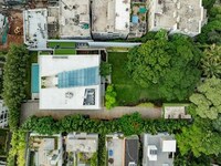 Modern Sculptural Garden Homes