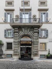 Futuristic Baroque Rome Hotels Image 2