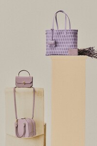 Lavender-Inspired Luxury Bags Image 3