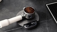 Minimalist Magnetic Coffee Scales Image 2