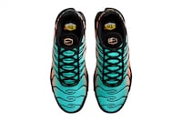 Tropical-Inspired Sneaker Colorways Image 3