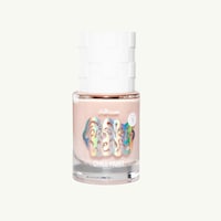 Sunlight-Reactive Nail Polishes Image 3