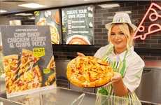 Curry-Topped French Fry Pizzas