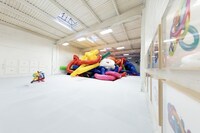Playful Balloon Sculptures Image 1
