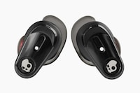 Low-Cost Co-Branded Earbuds Image 4