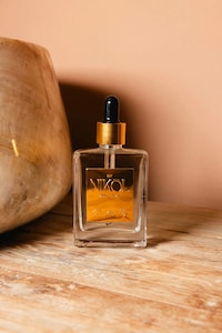 Protective Thickening Serums Image 1