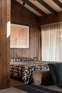 Retro Surf-Nostalgic Boutique Hotels Image 4
