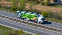 Solar-Powered Refrigerated Shipping Trucks Image 1