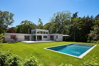 Tree-Lined Striking Modern Residences Image 3