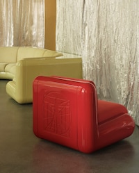 London Bus-Inspired Modular Furniture Image 5