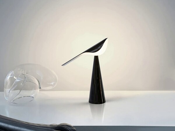 Whimsical Bird-Like Lamps Image 2