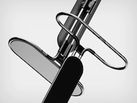 Pull-Up Bar-Integrated Clothing Racks Image 2