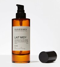Plant-Based Retinols Image 2