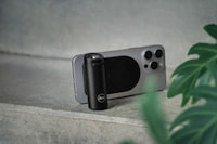 Tactile Photography Phone Attachments Image 2
