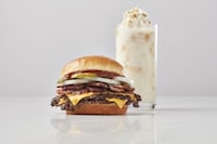 Extra-Meaty Barbecue Burgers Image 1