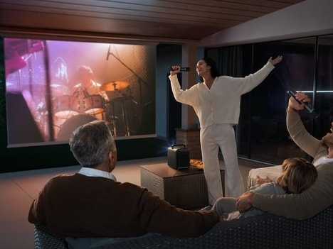 Immersive Mobile Multimedia Projectors