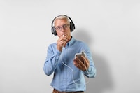 Tinnitus-Addressing Neuromodulation Devices Image 1