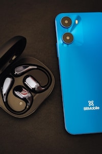 Innovative Blockchain Phones Image 1