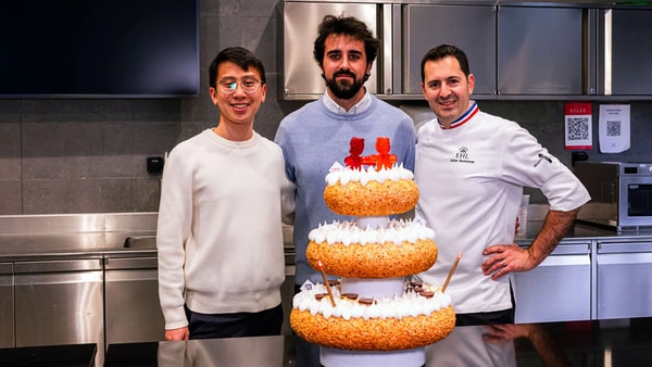 Robotic Wedding Cakes
