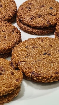 Gut-Friendly Ancient Grain Biscuits Image 1