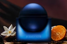 Rich Amber Woody Perfumes