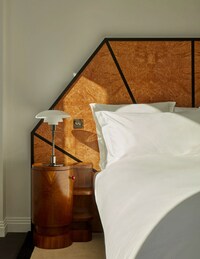 Nautical Themed Hotel Suites Image 3
