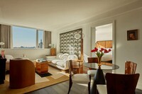Nautical Themed Hotel Suites Image 5