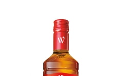 Hockey-Inspired Whisky Bottles