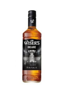 Hockey-Inspired Whisky Bottles Image 2