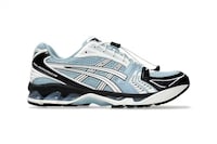 Cool-Toned Lifestyle Sneakers Image 3