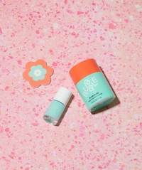 Beautifying Self-Care Bundles Image 3
