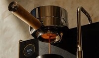 Adaptive Cafe-Quality Espresso Makers Image 2