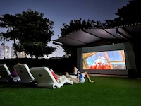 Ergonomic Inflatable Lounge Chairs Image 4