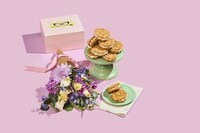 Lush Limited-Edition Gift Bundles Image 3