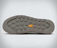Minimalist Rugged Hiking Shoes Image 2