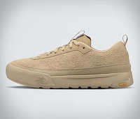Minimalist Rugged Hiking Shoes Image 3