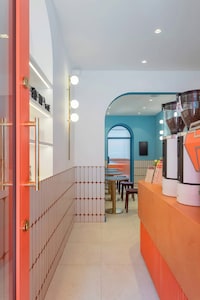 Vibrant Multifunctional Nail Salons Image 1