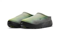Light Green Gradient Footwear Image 2