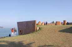 Cave-Style Coastal Viewpoints