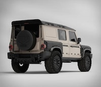 Utilitarian Luxury SUVs Image 3