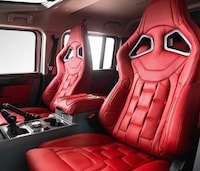 Utilitarian Luxury SUVs Image 8