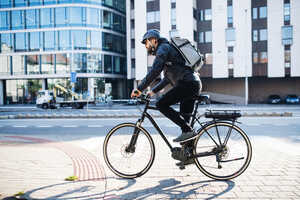 Eco-Conscious Town Bikes Article Thubnail