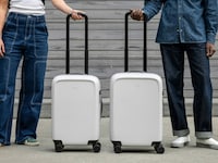Minimalist Repairable Suitcases Image 1